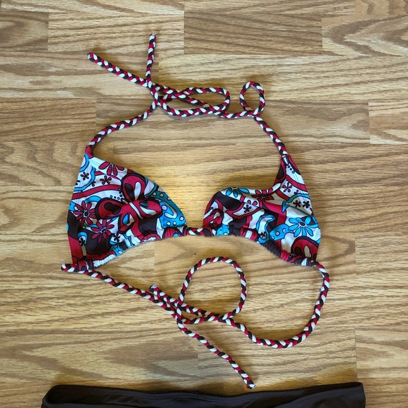 Two Piece Swimsuit ☀️ - Picture 4 of 5